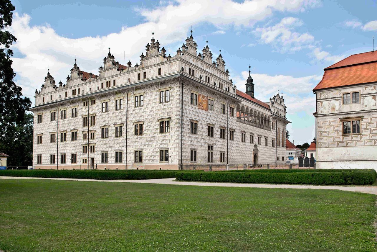 Apartmany Cechovni Moravská Třebová エクステリア 写真
